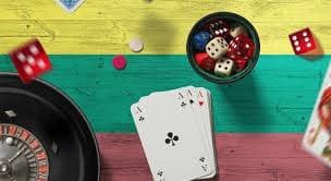 Bàn chơi baccarat live với dealer thật trên nền tảng kuwim
